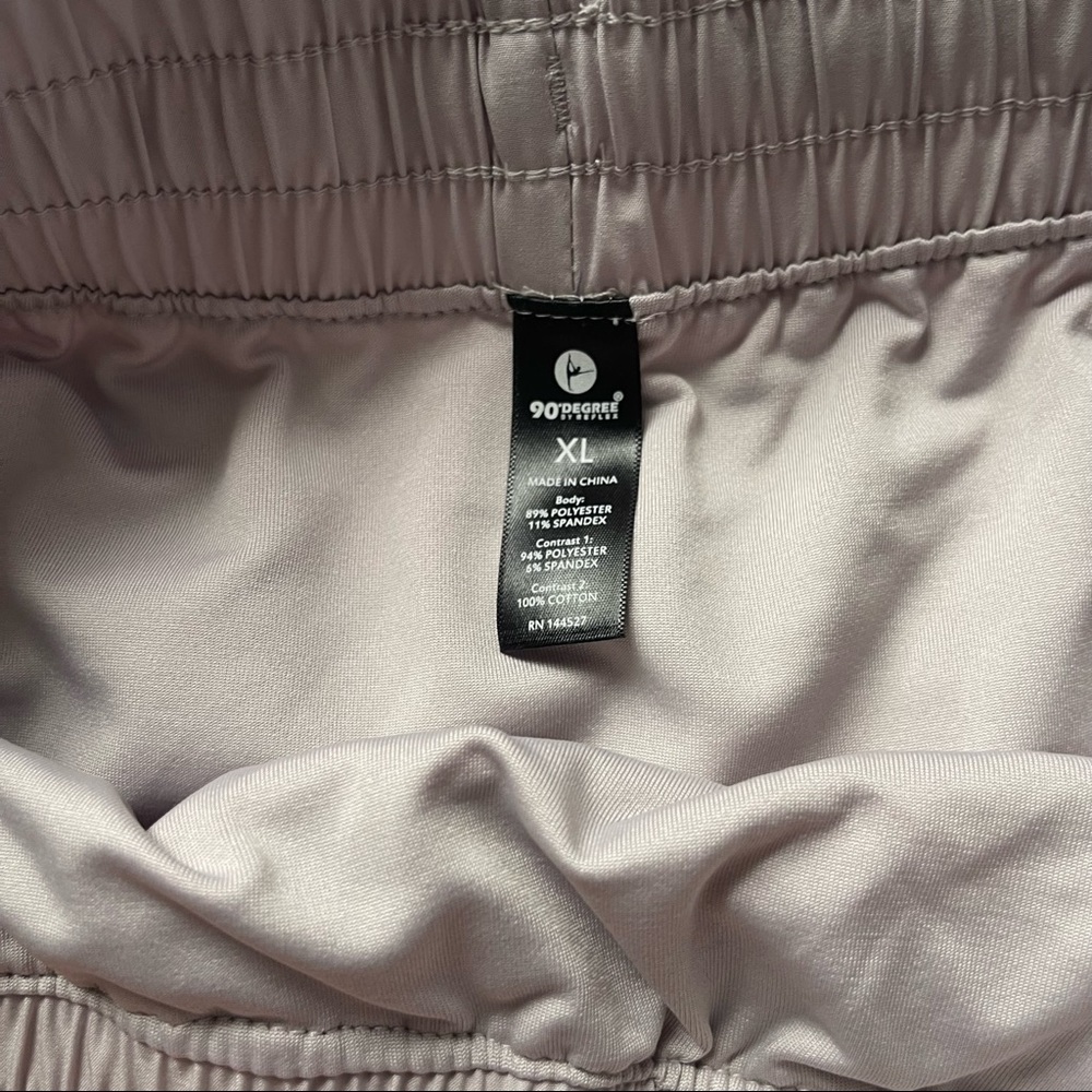 90 Degrees by REFLEX Shorts Blush Pink XL - Picture 2 of 5